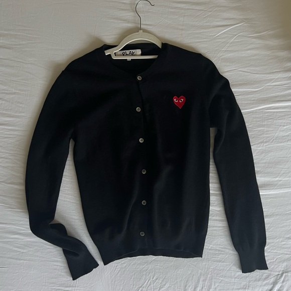 COMME DES GARÇONS PLAY
Black Heart Patch Cardigan - Picture 6 of 8